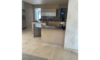 SE VENDE CASA DE LUJO EN CONJUNTO EN VILLA CAMPESTRE