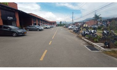 Venta de Locales Comerciales Mall La Ceja