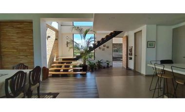 Venta de casa campestre en Llanogrande