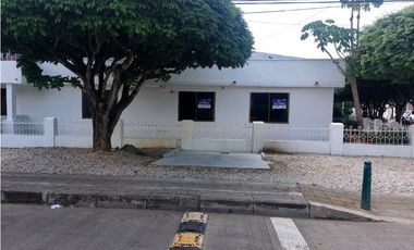 VENTA DE CASA TRIFAMILIAR EN EL B/ BUENAVISTA EN MONTERA