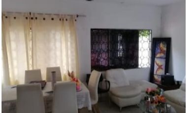 VENTA DE CASA TRIFAMILIAR EN EL B/ BUENAVISTA EN MONTERA
