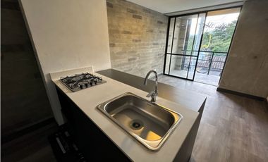SE VENDE APARTAESTUDIO EN LA CEJA PARQUEADERO Y ÚTIL EDIFICIO PORTELLO