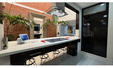 Casa de lujo en venta / permuta - Barrio Parque Lineal Palmira Valle