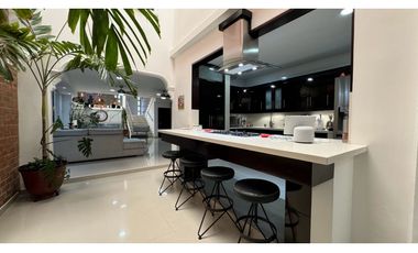 Casa de lujo en venta / permuta - Barrio Parque Lineal Palmira Valle