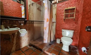 Venta de casa lote independiente en Santa Elena