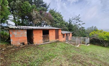 Venta de casa lote independiente en Santa Elena