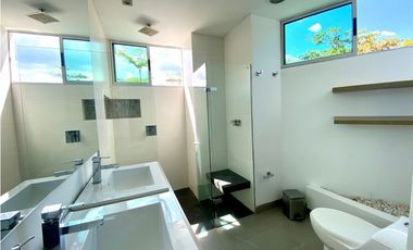 Casa para Arriendo Amoblado en Envigado Antioquia