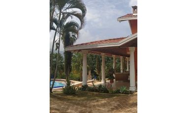 Increíble finca en venta: Villa roca norte 2 Copacabana