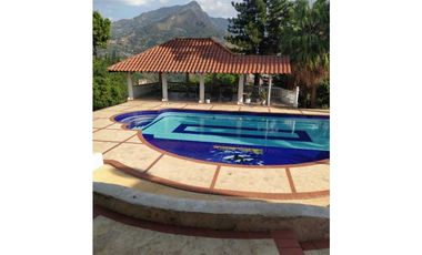 Increíble finca en venta: Villa roca norte 2 Copacabana