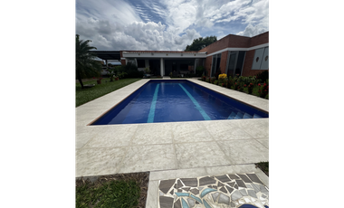 VENTA DE ESPECTACULAR CASA CAMPESTRE EN ROZO VALLE DEL CAUCA