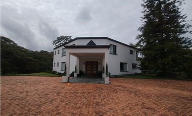 Casa en Arriendo en El Retiro Sector La Fe