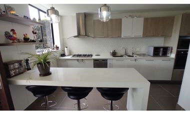 Cajicá, VERDE VIVO, 276 M2 lote, 179 M2 construidos