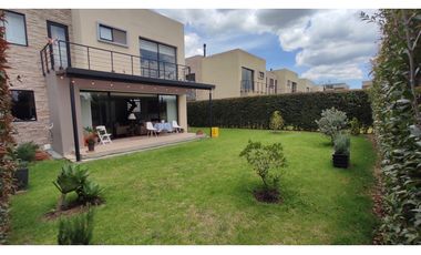 Cajicá, VERDE VIVO, 276 M2 lote, 179 M2 construidos