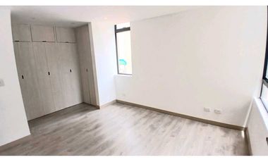 Vendo apartamento Esquinero piso 2 en Cajicá  con club House.