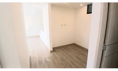 Vendo apartamento Esquinero piso 2 en Cajicá  con club House.
