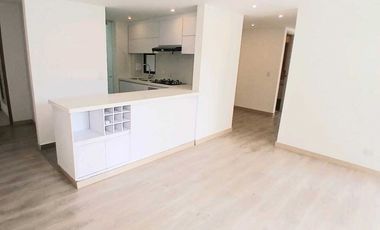 Vendo apartamento Esquinero piso 2 en Cajicá  con club House.