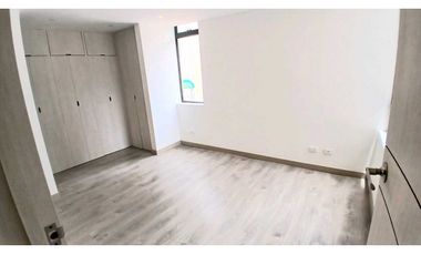 Vendo apartamento Esquinero piso 2 en Cajicá  con club House.