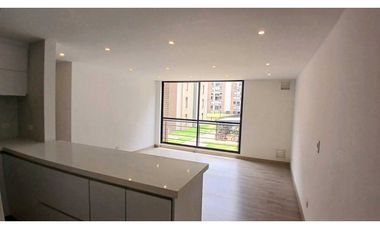 Vendo apartamento Esquinero piso 2 en Cajicá  con club House.