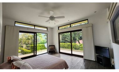 VENDO CASA CAMPESTRE EN LA VEGA CUND.