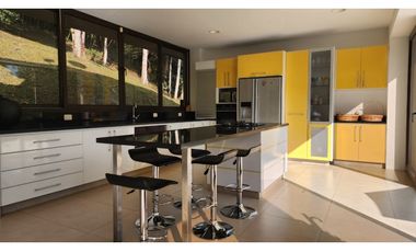VENDO CASA CAMPESTRE EN LA VEGA CUND.