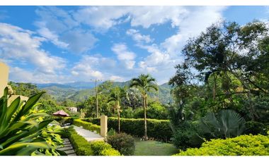 VENDO CASA CAMPESTRE EN LA VEGA CUND.