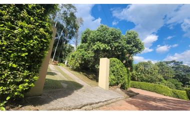 VENDO CASA CAMPESTRE EN LA VEGA CUND.