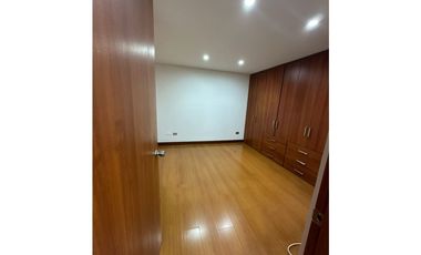 VENTA HERMOSO APARTAMENTO TORRES DE CASTILLA
