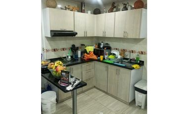 SE VENDE HERMOSO CASA EN BOSA LAURELES