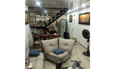 SE VENDE HERMOSO CASA EN BOSA LAURELES