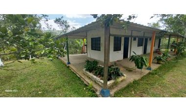 CASA CAMPESTRE EN GUACARI VALLE EN VENTA