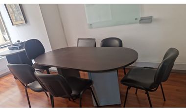 Vende piso con oficinas  en el centro 225 m2 excelente ubicación