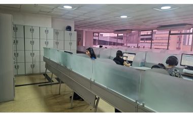 Vende piso con oficinas  en el centro 225 m2 excelente ubicación