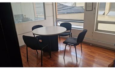 Vende piso con oficinas  en el centro 225 m2 excelente ubicación