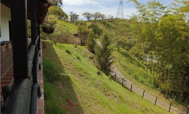 FINCA EN VENTA GUATAPÉ ANTIOQUIA