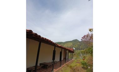 FINCA EN VENTA GUATAPÉ ANTIOQUIA