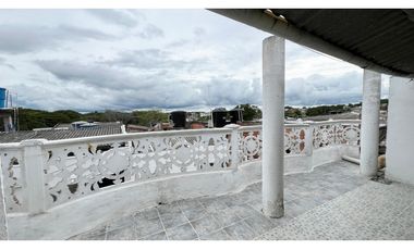 Edificio en venta de 3 pisos en el barrio nuevo Majagual,Sincelejo