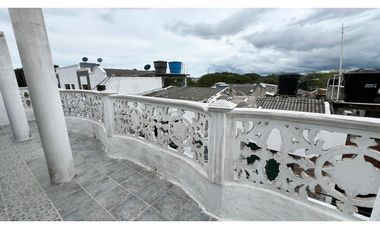 Edificio en venta de 3 pisos en el barrio nuevo Majagual,Sincelejo