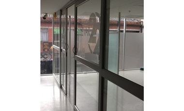 OFICINA CON TERRAZA EN ARRIENDO EN CENTRO MANIZALES | ARRIENDOS