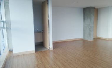 Se alquila Oficina en  Palogrande