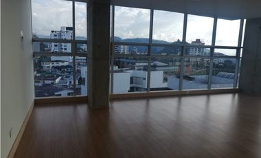 Se alquila Oficina en  Palogrande