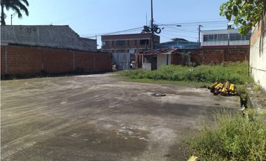 LOTE EN VENTA, VILLAVICENCIO SOBRE VIA PRINCIPAL