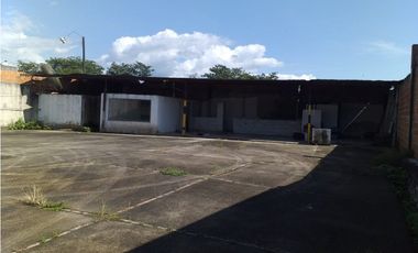LOTE EN VENTA, VILLAVICENCIO SOBRE VIA PRINCIPAL