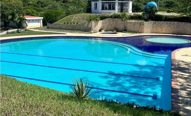 LOTES CONJUNTO CERRADO EN BONDA