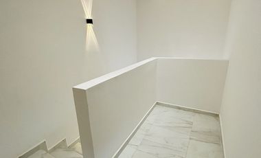 Casa en venta con acceso a amplia área verde en Monte Novo
