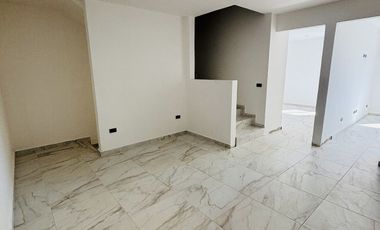 Casa en venta con acceso a amplia área verde en Monte Novo