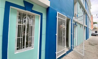 SE ARRIENDA LOCAL COMERCIAL EN EL CENTRO HISTÓRICO, SANTA MARTA