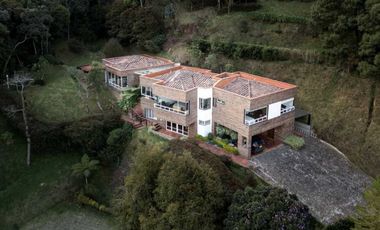 Encantadora Casa Campestre en Alto del Escobero, Retiro