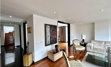 OFREZCO VENTA PENTHOUSE LA CALLEJA BAJA