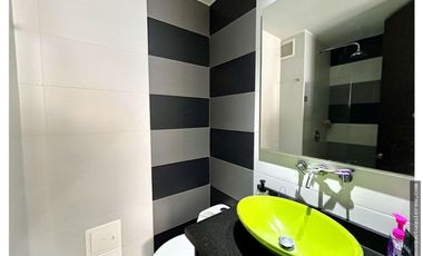 OFREZCO VENTA PENTHOUSE LA CALLEJA BAJA