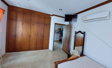 SE VENDE Y/O PERMUTA CASA DE TRES PISOS EN LOS ANGELES MONTERA